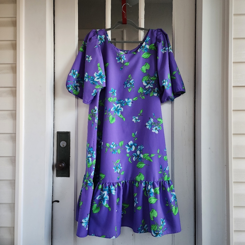 Hilo Hattie's Purple Flower Print Hawaiian Dress